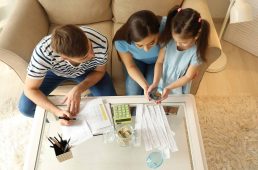 family_economics_web